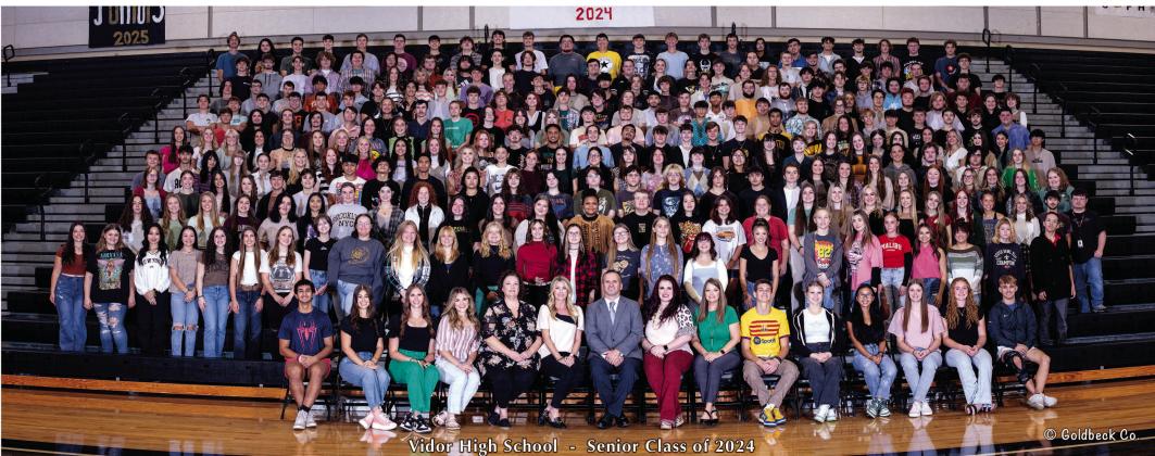 Vidor High School Class of 2024 Photo by Goldbeck Company